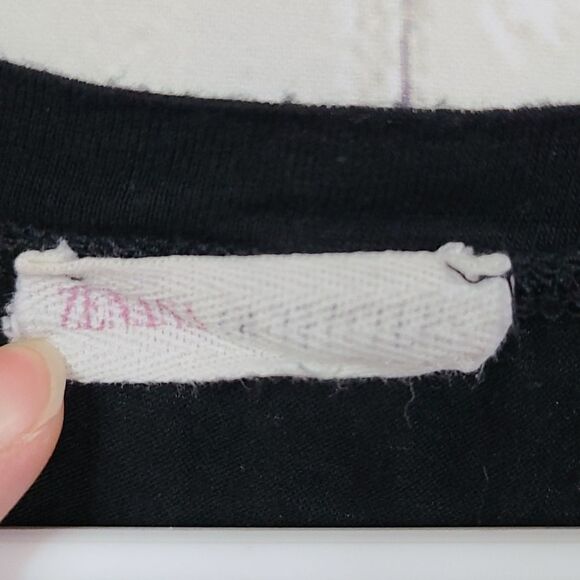 Zenana Black Short Sleeve Pocket Tee Layered Look Lacy Mesh Hem Small Stretchy - Picture 4 of 6